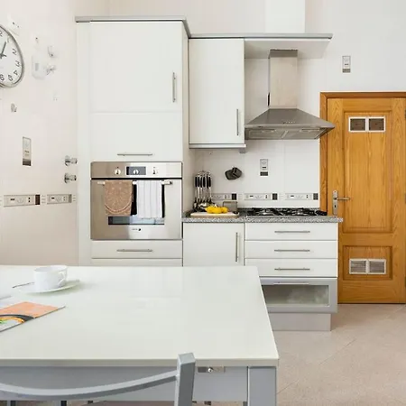 Plum Guide - Flying Fish Appartement *